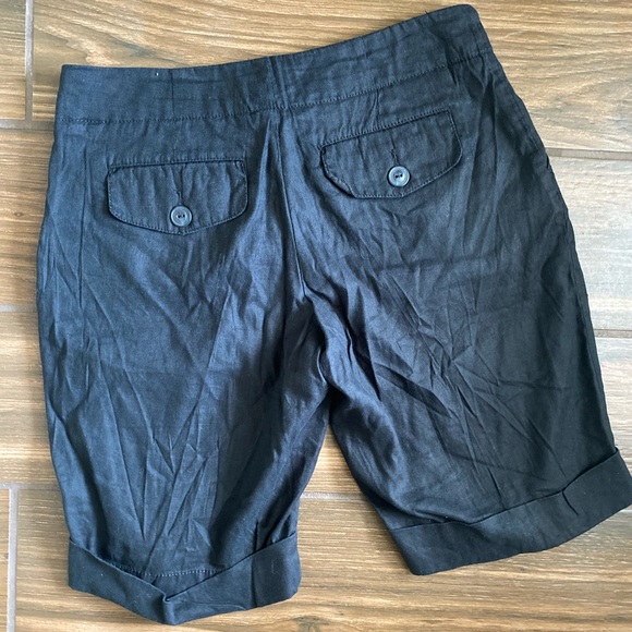 Black shorts - Picture 3 of 4